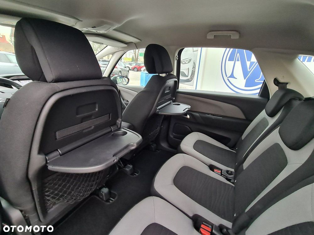 Citroën C4 Picasso 1.6 BlueHDi Shine S&S - 26