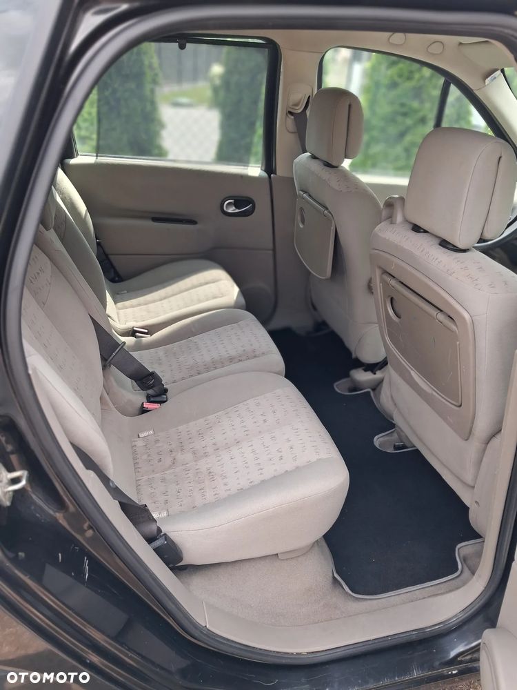 Renault Scenic - 6