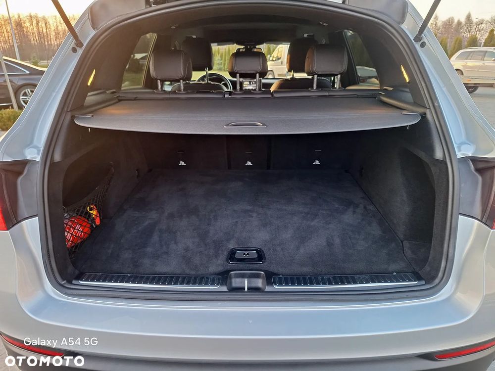 Mercedes-Benz GLC - 32