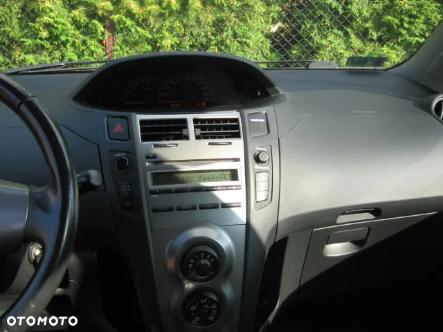 Toyota Yaris 1.33 Luna - 13