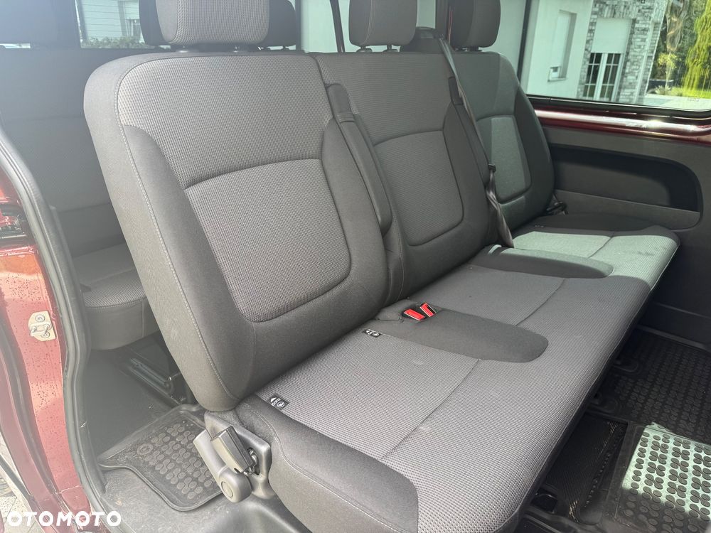 Renault Trafic 2.0 dCi - 13