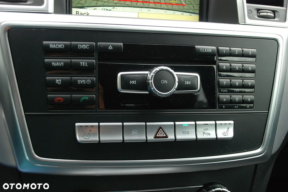 Mercedes-Benz ML 350 BlueTec 4-Matic - 24