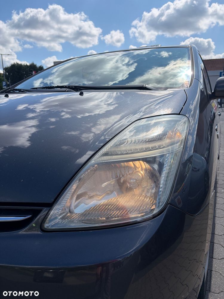 Toyota Prius 1.5 VVT-i Prestige - 11