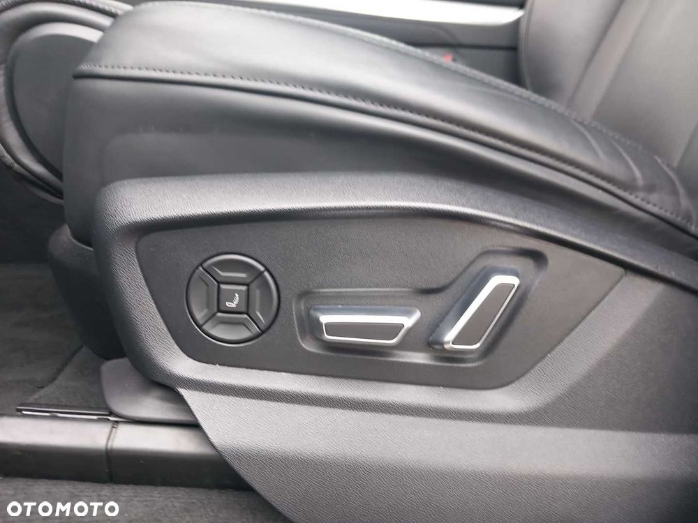 Audi Q8 - 20