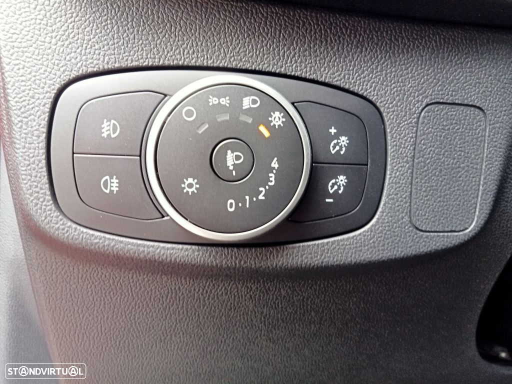 Ford Focus 2.3 EcoBoost ST X - 28