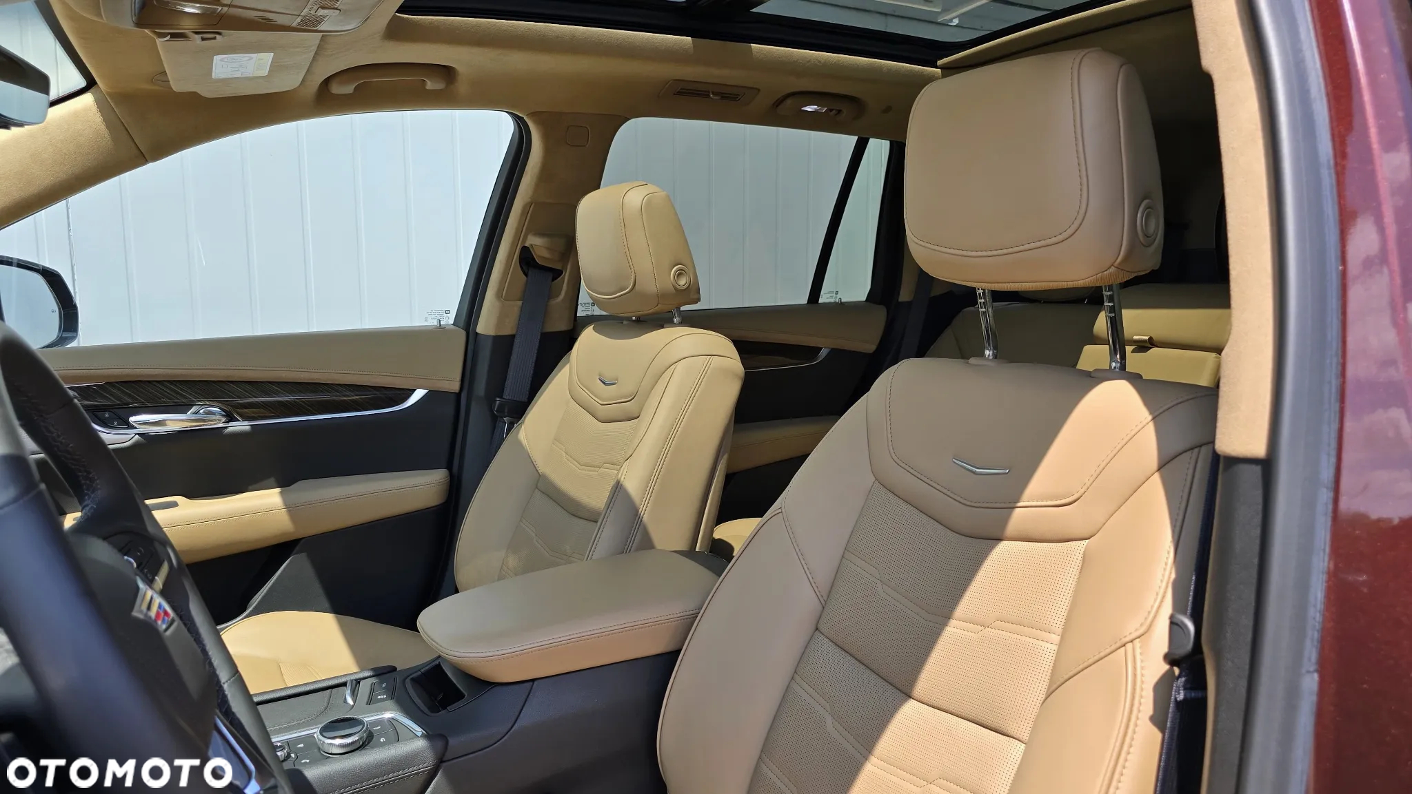 Cadillac XT6 - 11