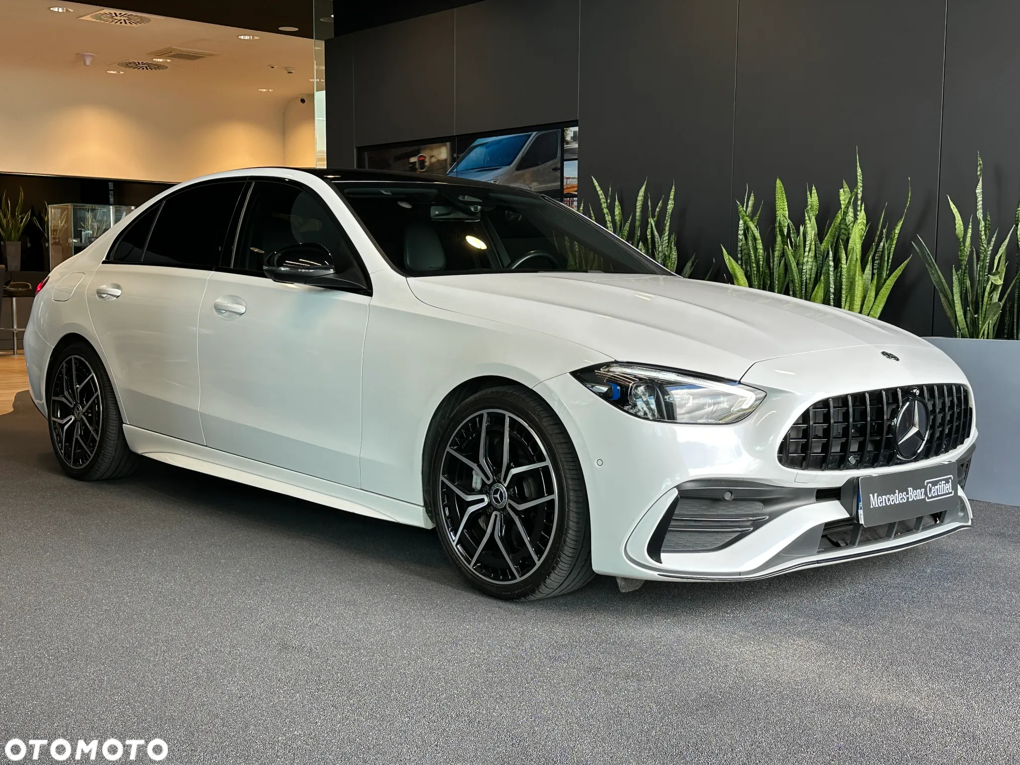 Mercedes-Benz Klasa C 300 d 9G-TRONIC AMG Line - 5