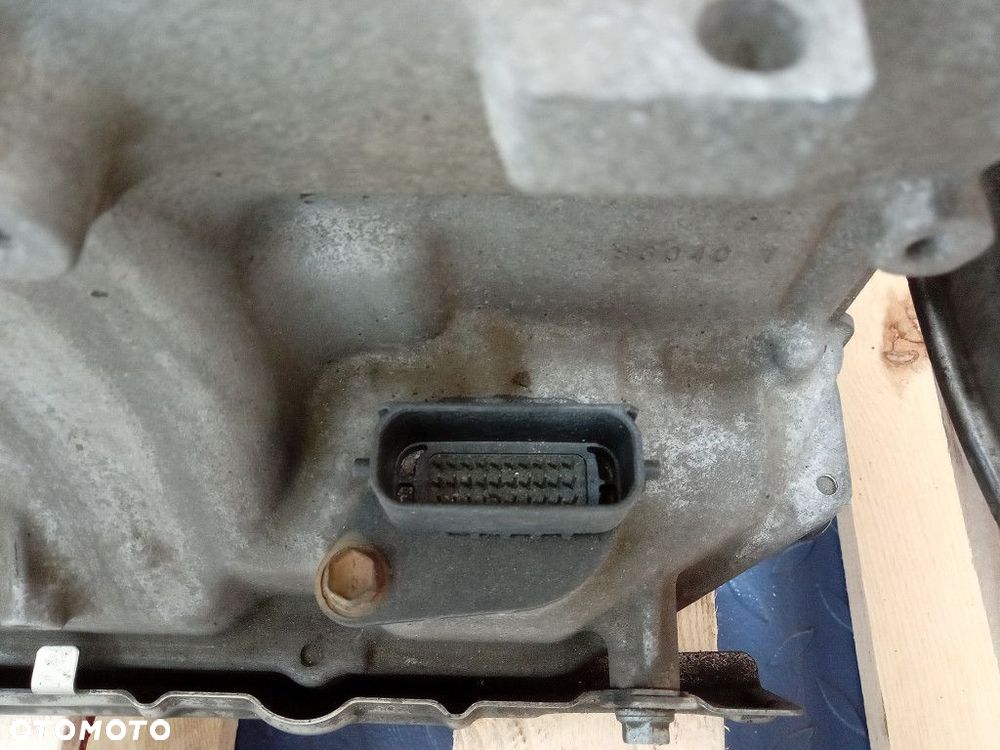 LEXUS IS200T 13-20 SKRZYNIA AUTOMAT 35010-53210 - 10