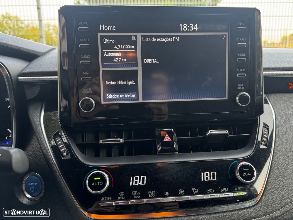 Toyota Corolla Touring Sports 1.8 Hybrid Comfort+P.Sport - 4