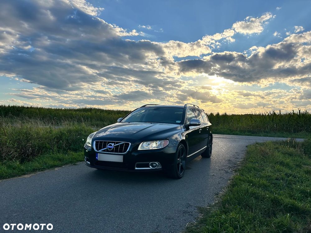 Volvo V70 - 1