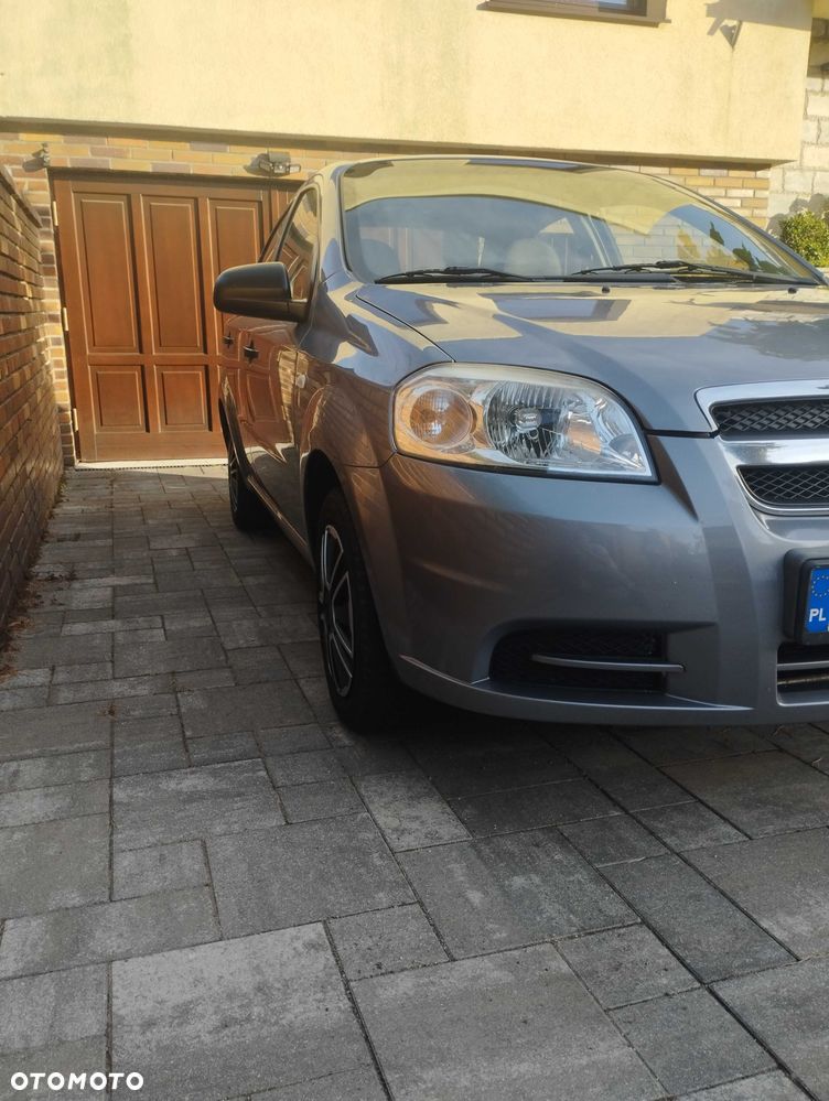 Chevrolet Aveo - 3