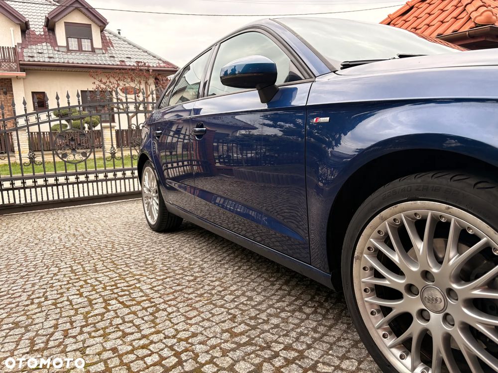 Audi A3 Sportback 2.0 TDI Ambition - 4