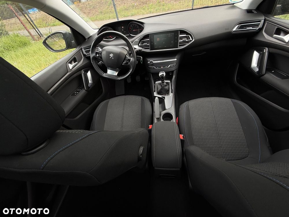 Peugeot 308 PureTech 130 GPF Stop & Start Allure Pack - 20