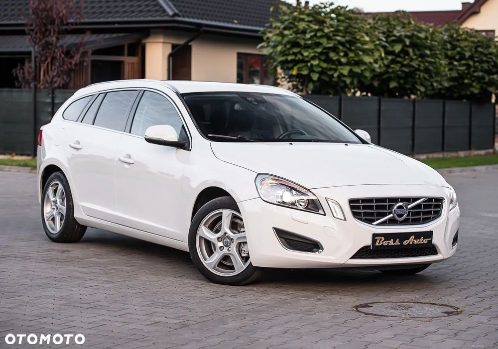 Volvo V60 D3 Geartronic Summum - 2