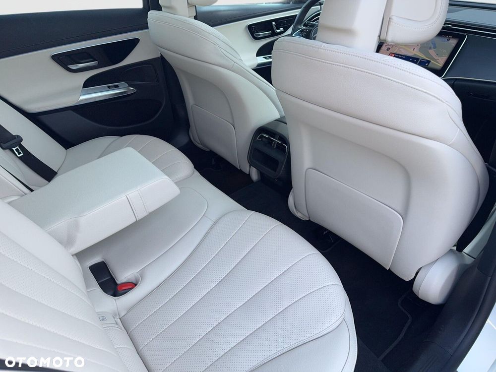 Mercedes-Benz Klasa E 220 d mHEV 4-Matic Avantgarde 9G-Tronic - 23