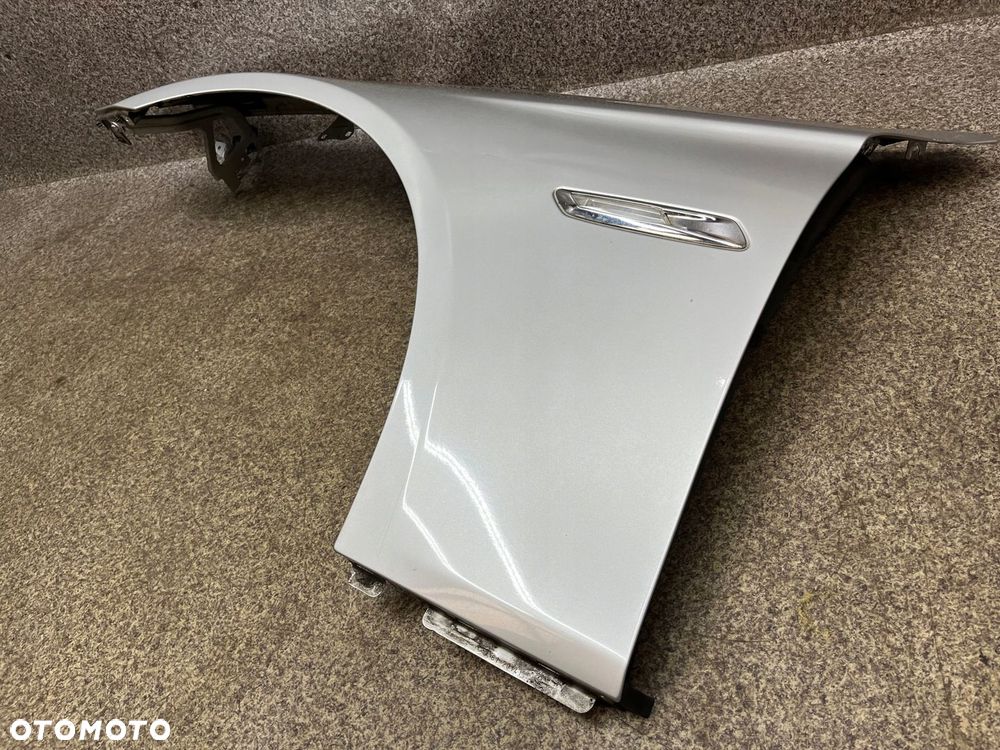 Blotnik lewy przod przedni kierunkowskaz BMW F11 F10 354 srebrny LADNY - 7