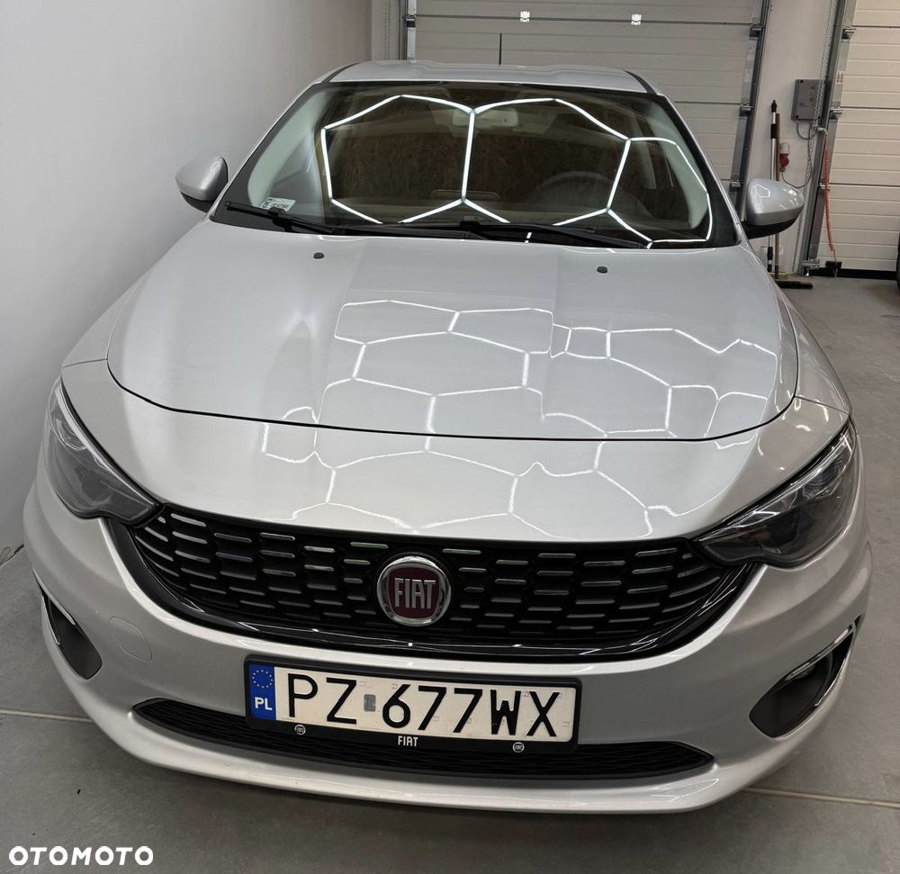 Fiat Tipo 1.6 MultiJet 16v Lounge - 5