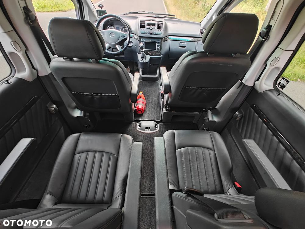 Mercedes-Benz Viano - 32