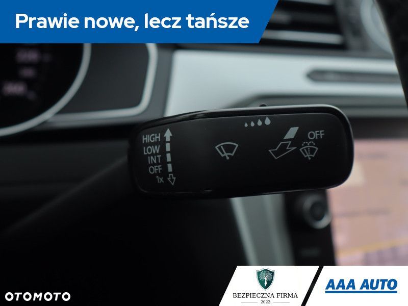 Volkswagen Passat - 23