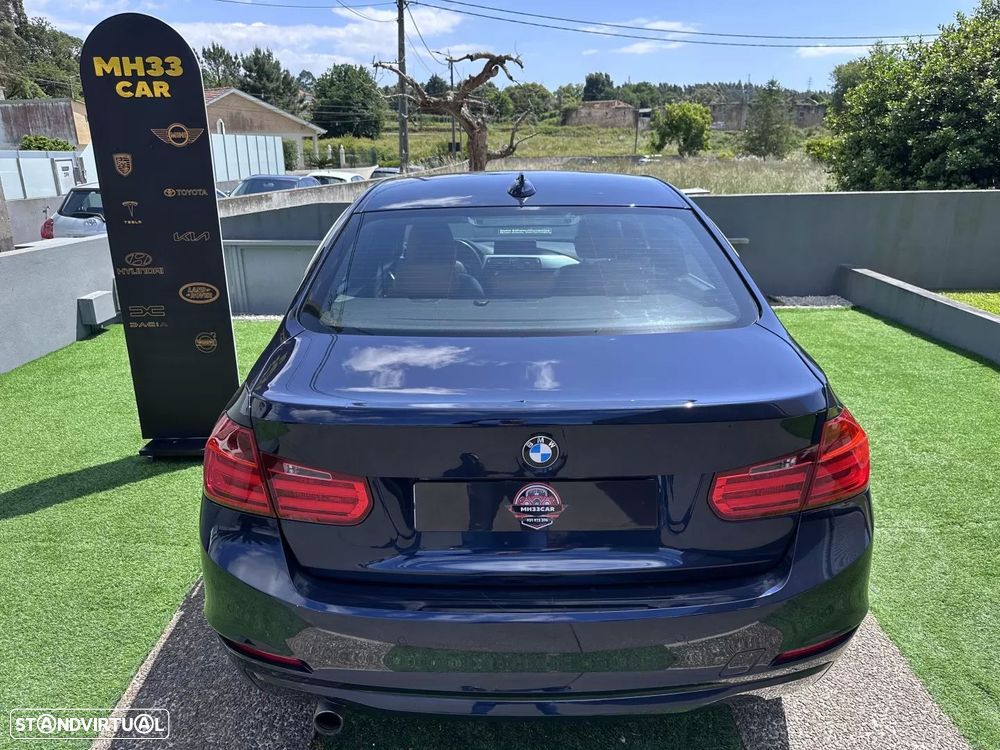 BMW 320 d Luxury Line - 13