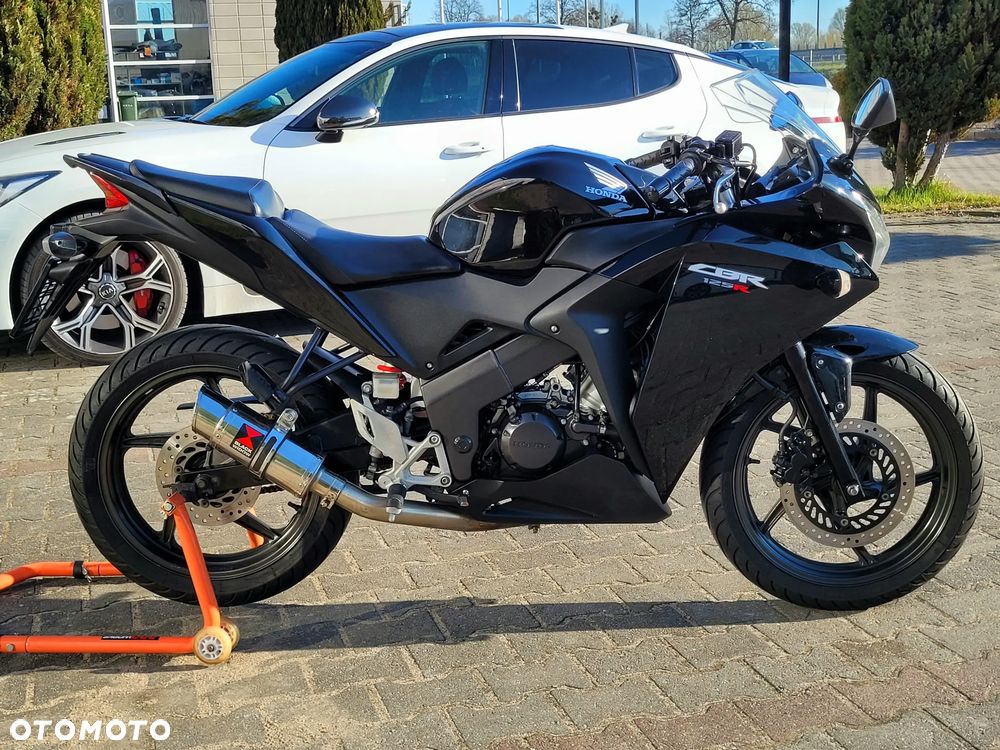 Honda CBR - 13