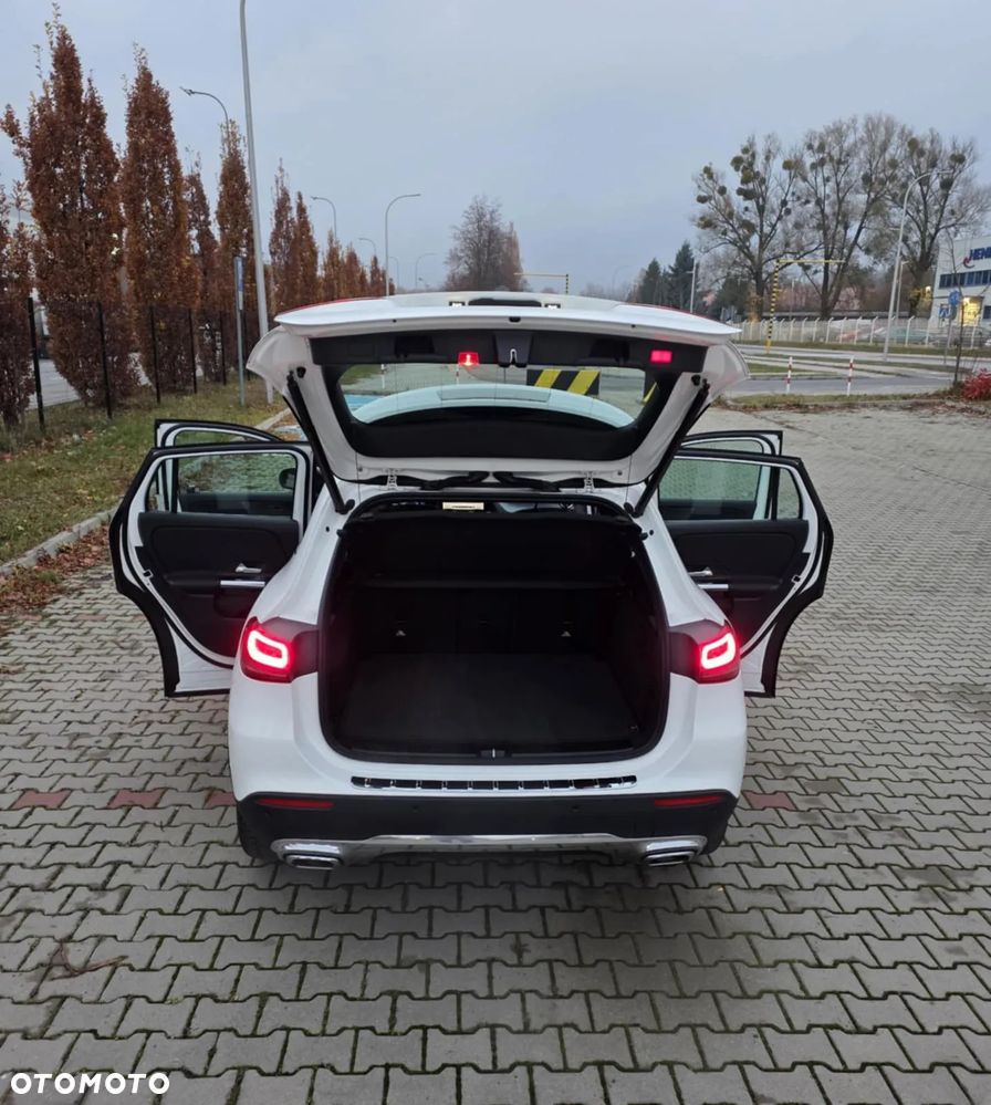 Mercedes-Benz GLA 200 Business Edition - 15
