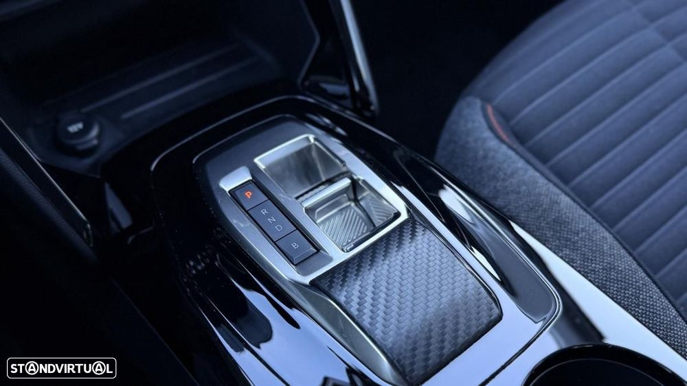 Peugeot e-208 Active Pack - 23