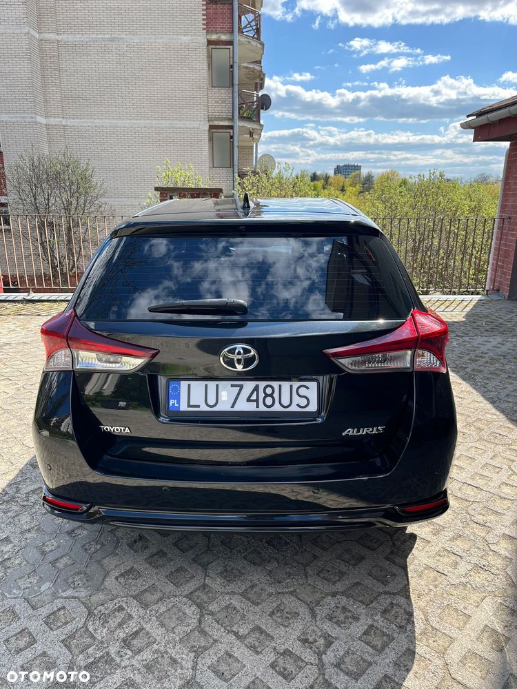 Toyota Auris 1.6 Premium - 4