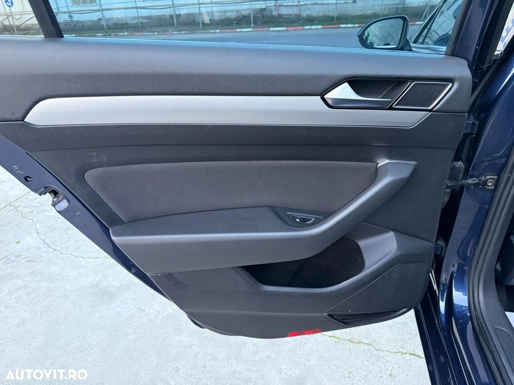 Volkswagen Passat 1.6 TDI (BlueMotion Technology) DSG Comfortline - 39