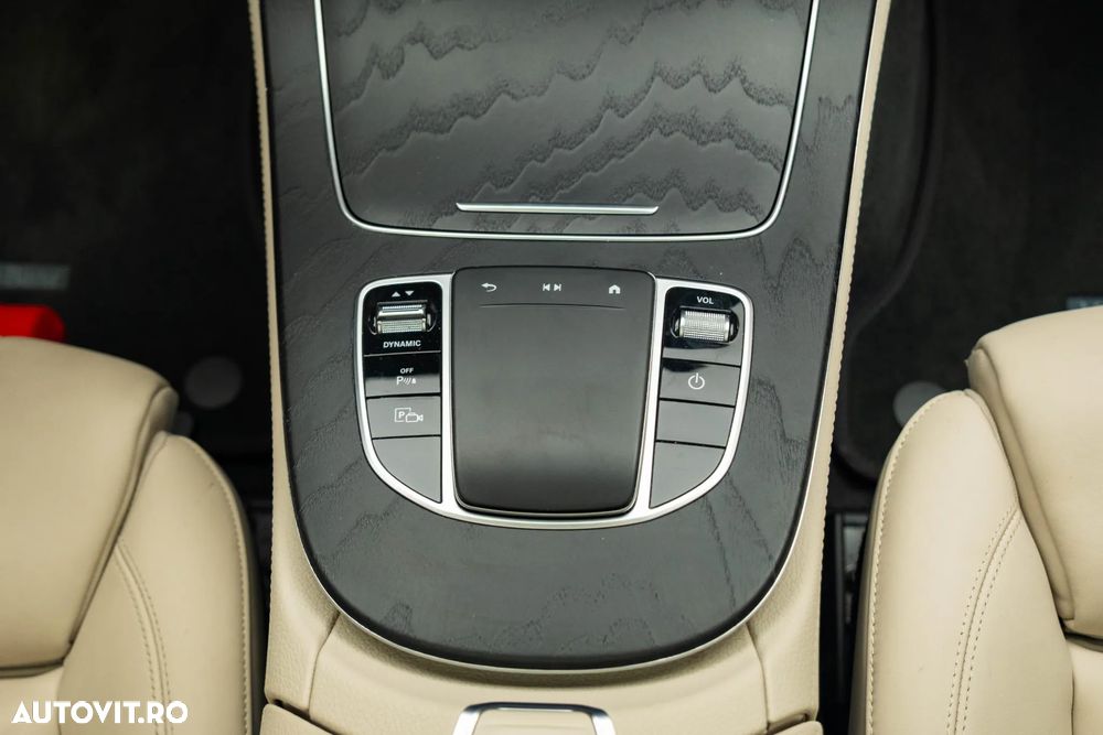 Mercedes-Benz E 300 9G-TRONIC AMG Line - 26