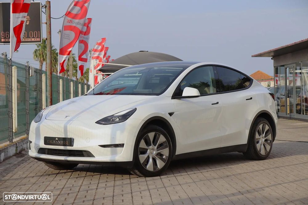 Tesla Model Y Standard - 2