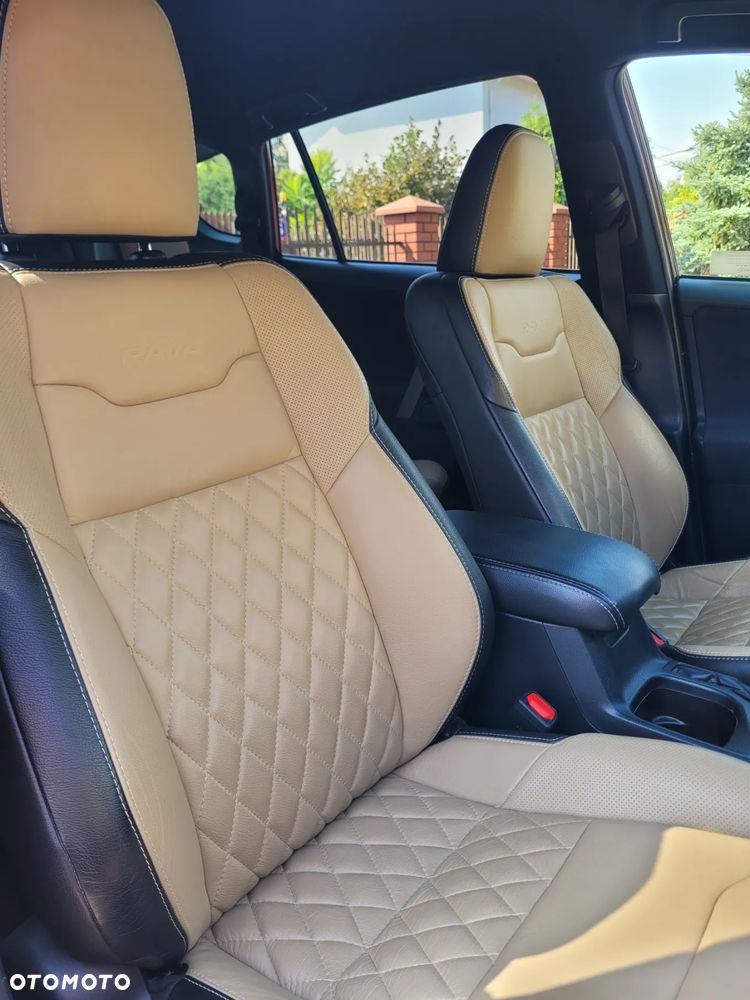 Toyota RAV4 Hybrid Prestige 4x4 - 8