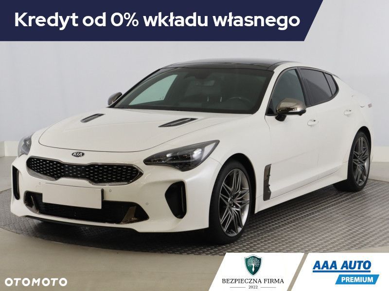 Kia Stinger - 3