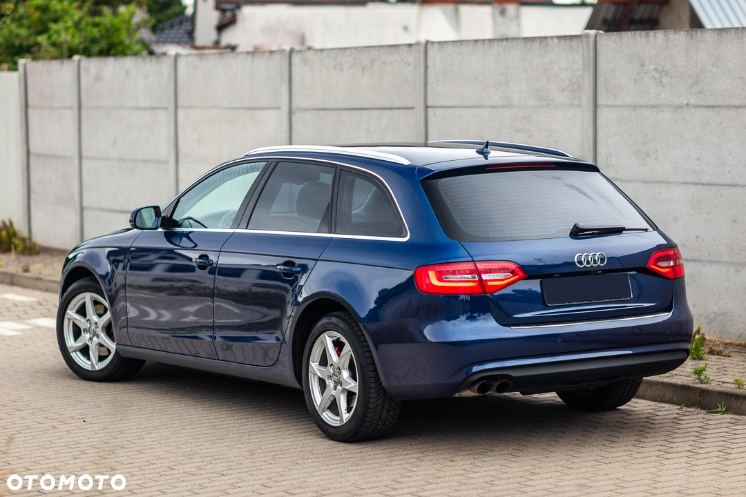 Audi A4 Avant 2.0 TDI DPF Ambiente - 14