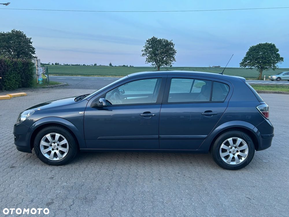Opel Astra - 4