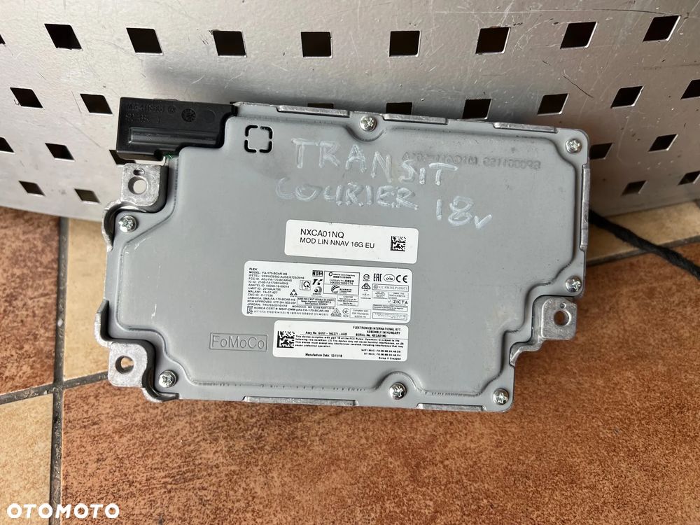 RADIO NAWIGACJA WYŚWIETLACZ EKRAN MODUŁ FORD COURIER LIFT JT76-18C815-HD  JT76-18B955-GA GU5T-14G371-AGB CENA ZA ZESTAW - 4