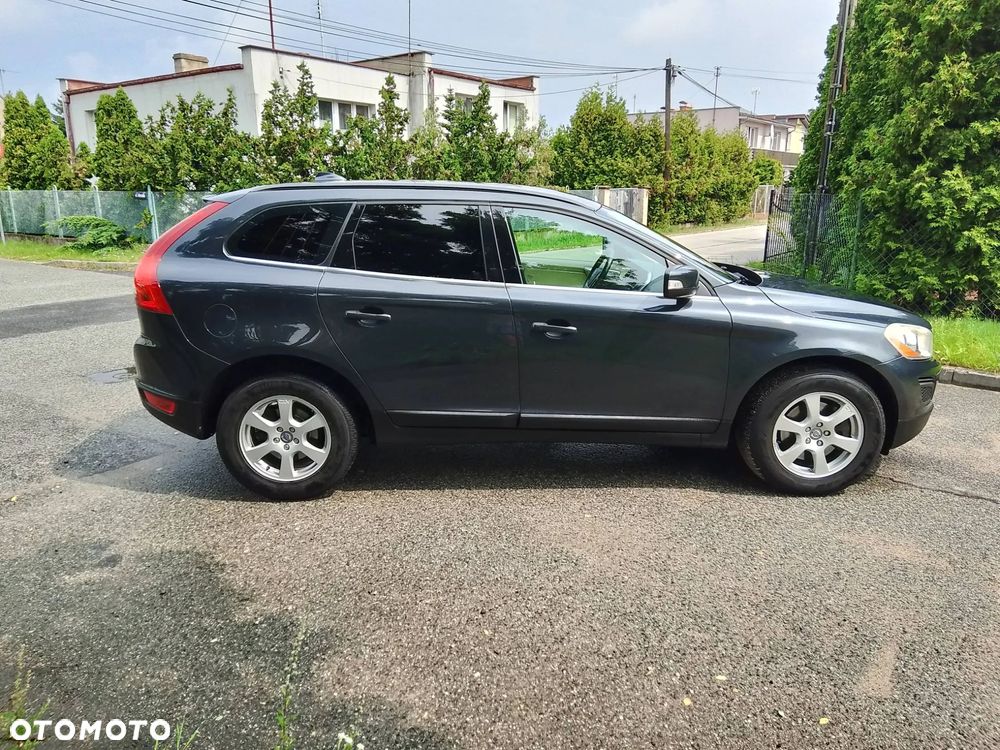 Volvo XC 60 D4 Geartronic Momentum - 18