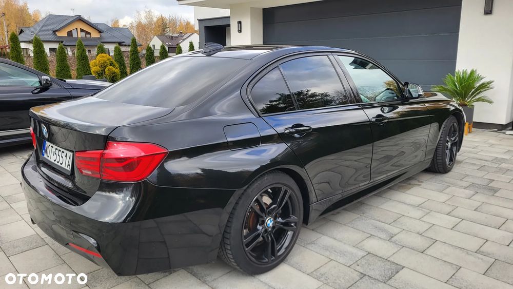 BMW Seria 3 330e iPerformance M Sport - 10