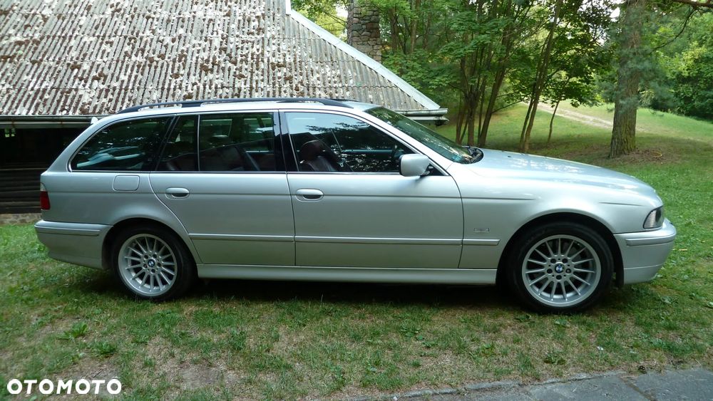 BMW Seria 5 530i Touring Edition Lifestyle - 4