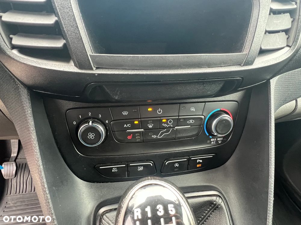 Ford Transit Connect - 17