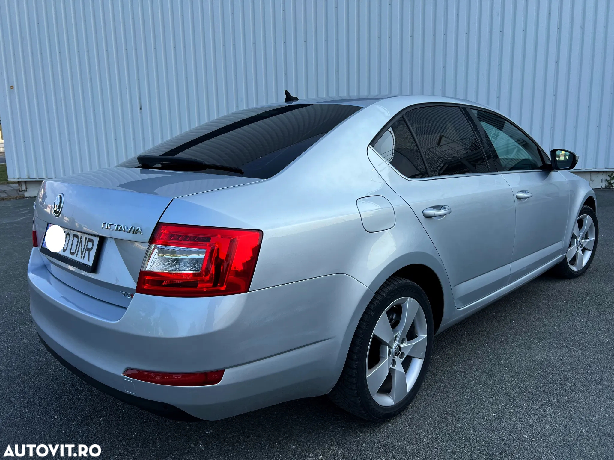 Skoda Octavia 2.0 TDI DSG Clever - 25