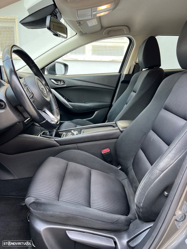 Mazda 6 M6 2.2 SKY-D Excellence Navi - 32