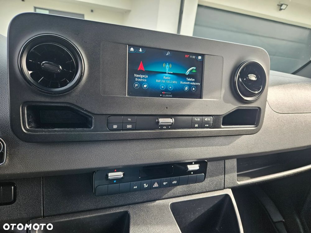 Mercedes-Benz Sprinter - 17