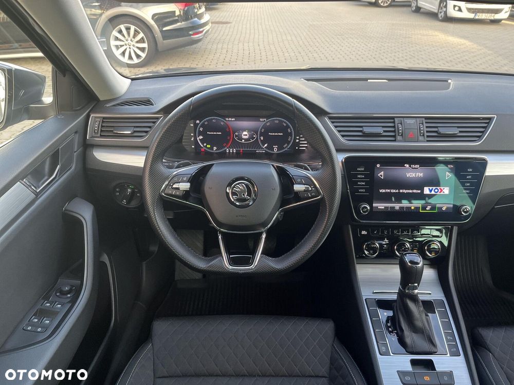 Skoda Superb 2.0 TDI SCR Ambition DSG - 23