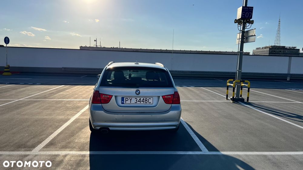 BMW Seria 3 320d - 8