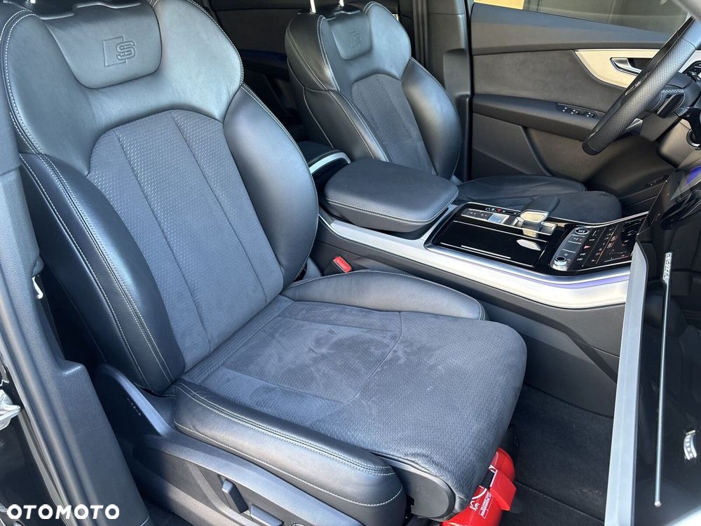 Audi Q7 - 32