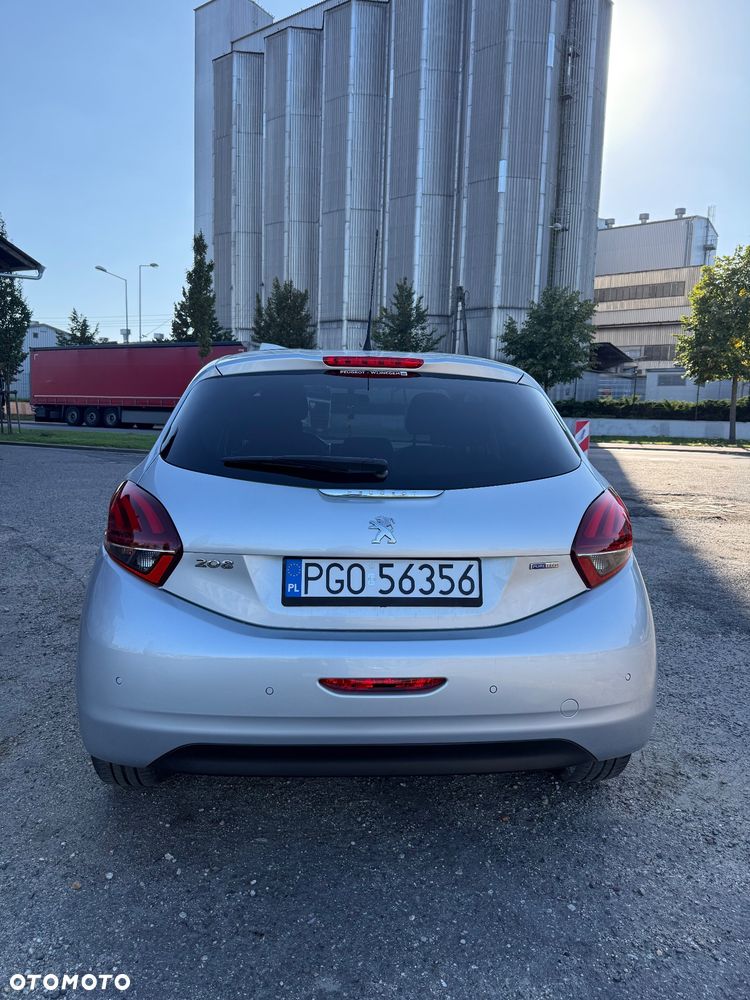 Peugeot 208 1.2 PureTech Style - 6