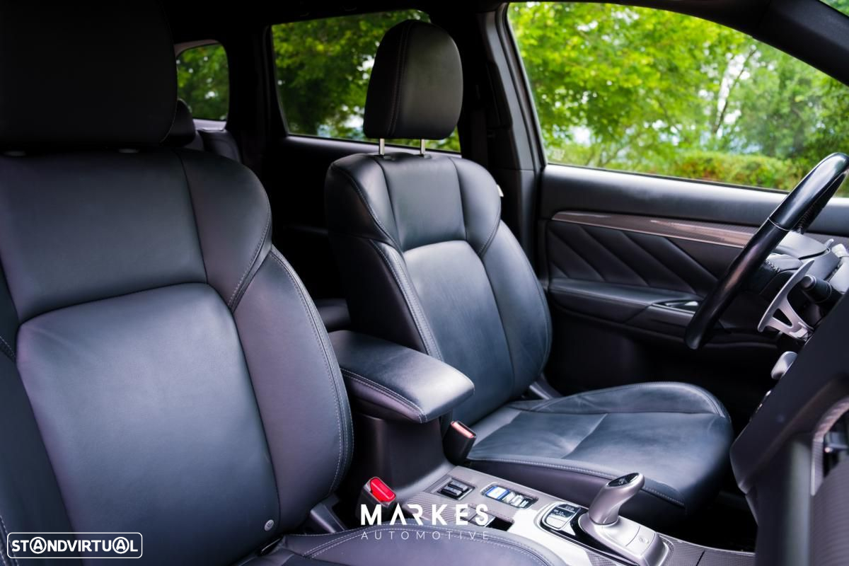 Mitsubishi Outlander 2.4 PHEV Intense - 22