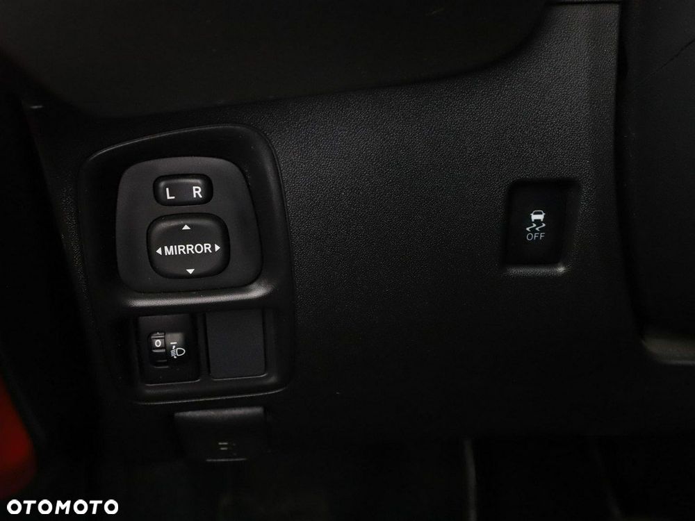 Toyota Aygo x-play - 29