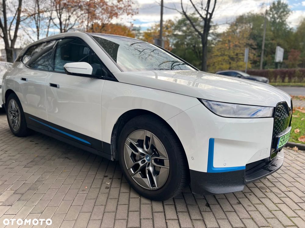 BMW iX xDrive40 76.6kWh - 3